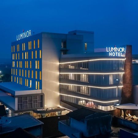 Luminor Hotel Purwokerto By Wh Exteriör bild