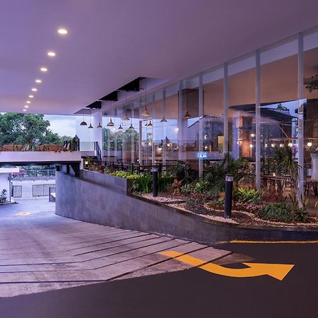 Luminor Hotel Purwokerto By Wh Exteriör bild
