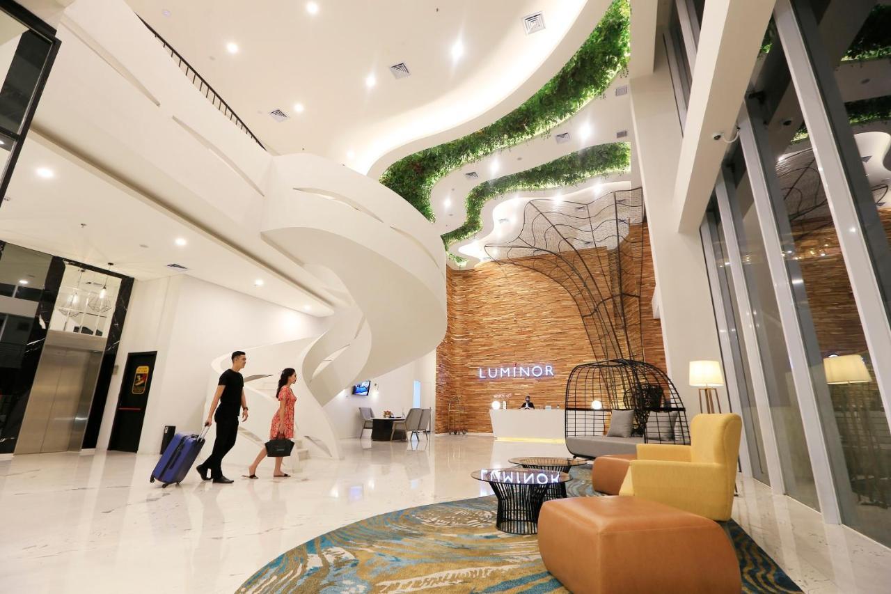 Luminor Hotel Purwokerto By Wh Exteriör bild