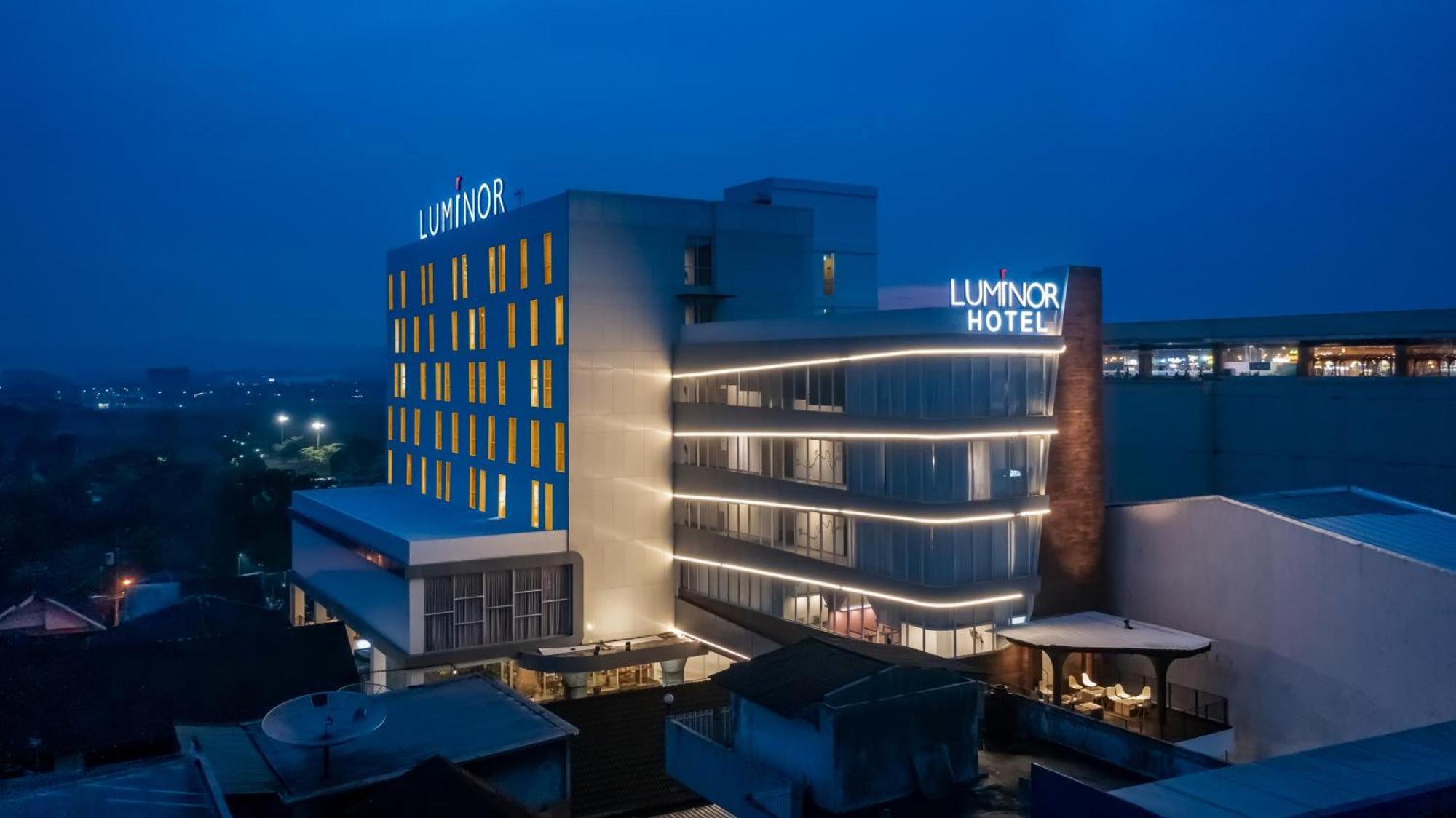 Luminor Hotel Purwokerto By Wh Exteriör bild