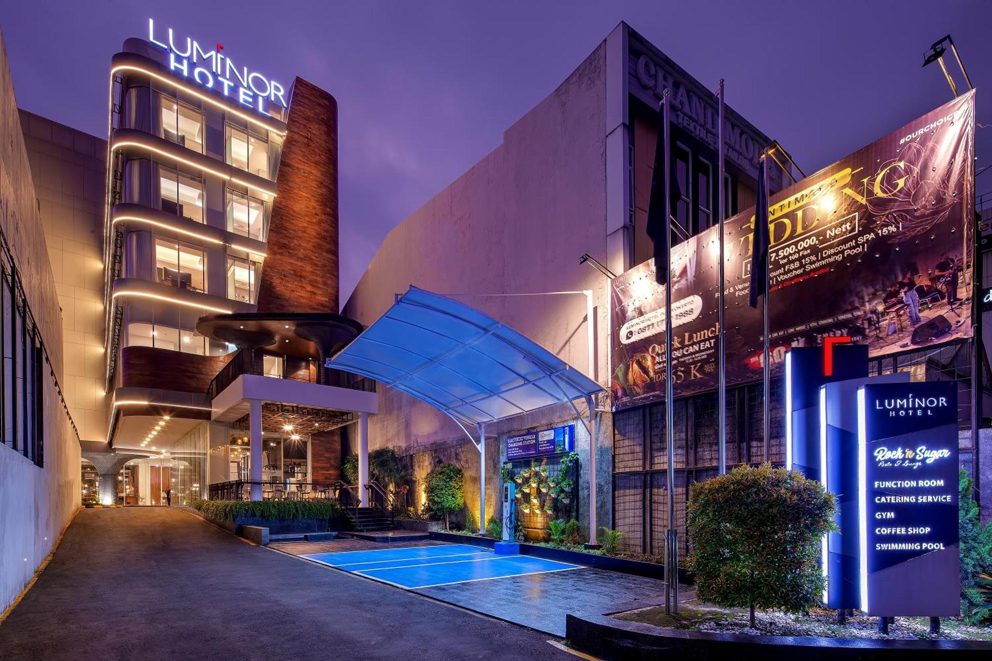 Luminor Hotel Purwokerto By Wh Exteriör bild