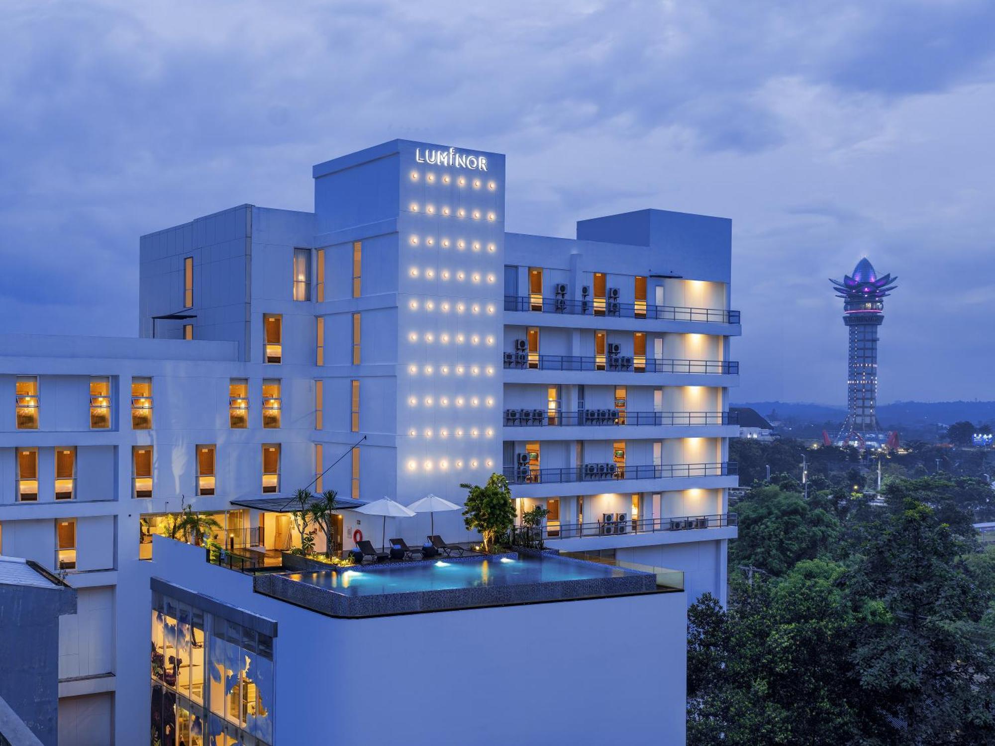 Luminor Hotel Purwokerto By Wh Exteriör bild
