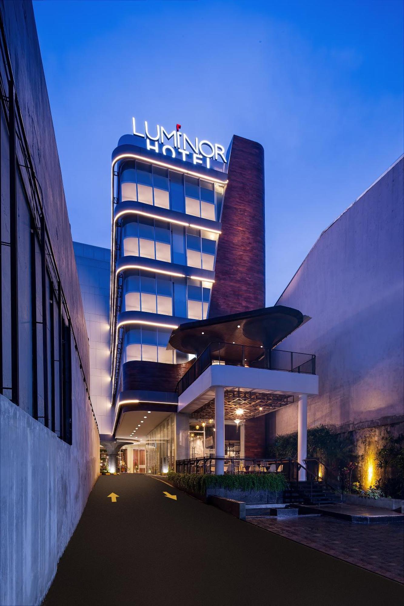 Luminor Hotel Purwokerto By Wh Exteriör bild